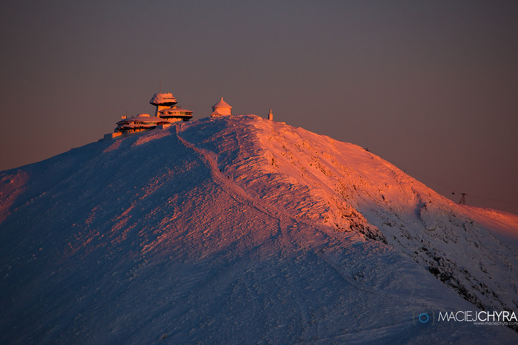 Śnieżka o wschodzie słońca